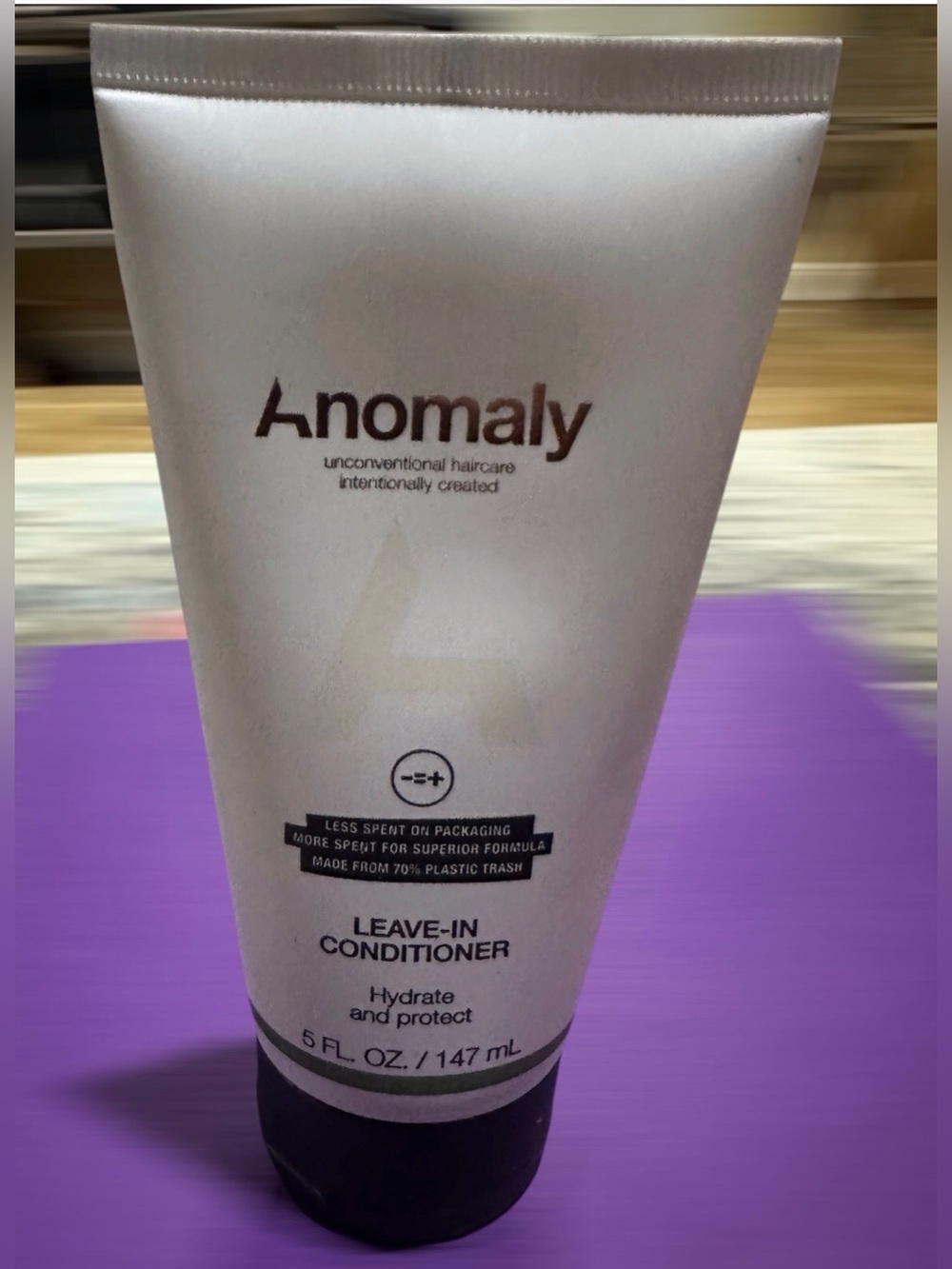 Anomaly Leave-In Conditioner Hydrate and Protect - Size 5fl oz.